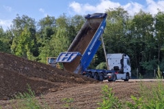 Déchargement des terres en zone dédiée