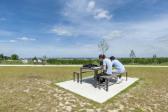 Egalement une aire de pique-nique. Egalement une aire de pique-nique.