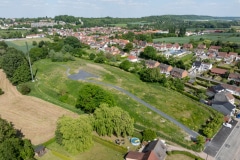 s'organise autour d'une plateforme permettant les animations