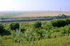 Entre Moussy-le-Neuf (77) et Vémars (95), plusieurs buttes protègent le trafic de la LGV Entre Moussy-le-Neuf (77) et Vémars (95), plusieurs buttes protègent le trafic de la LGV